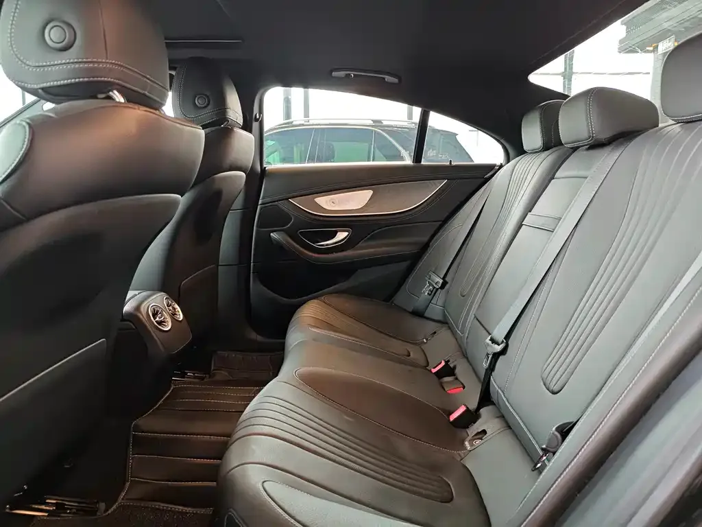 Mercedes-Benz CLS — фото 8