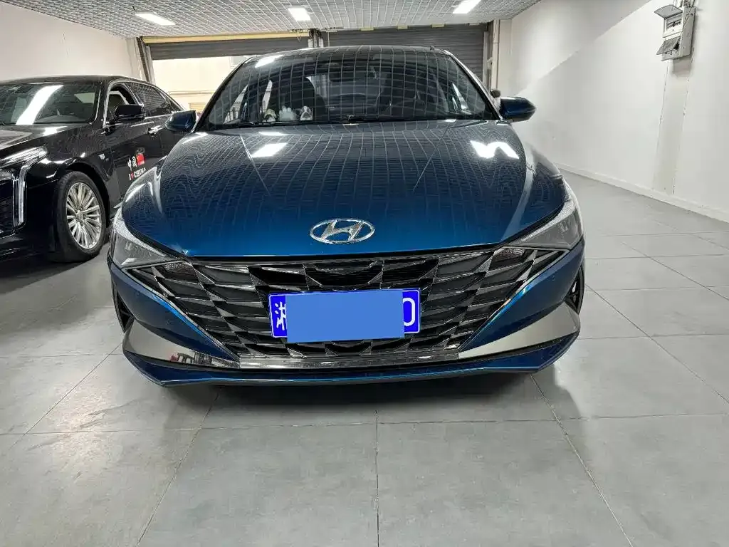 Hyundai Elantra — фото 6