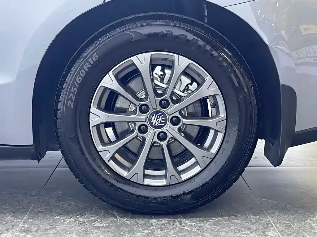 BYD Qin L — фото 7
