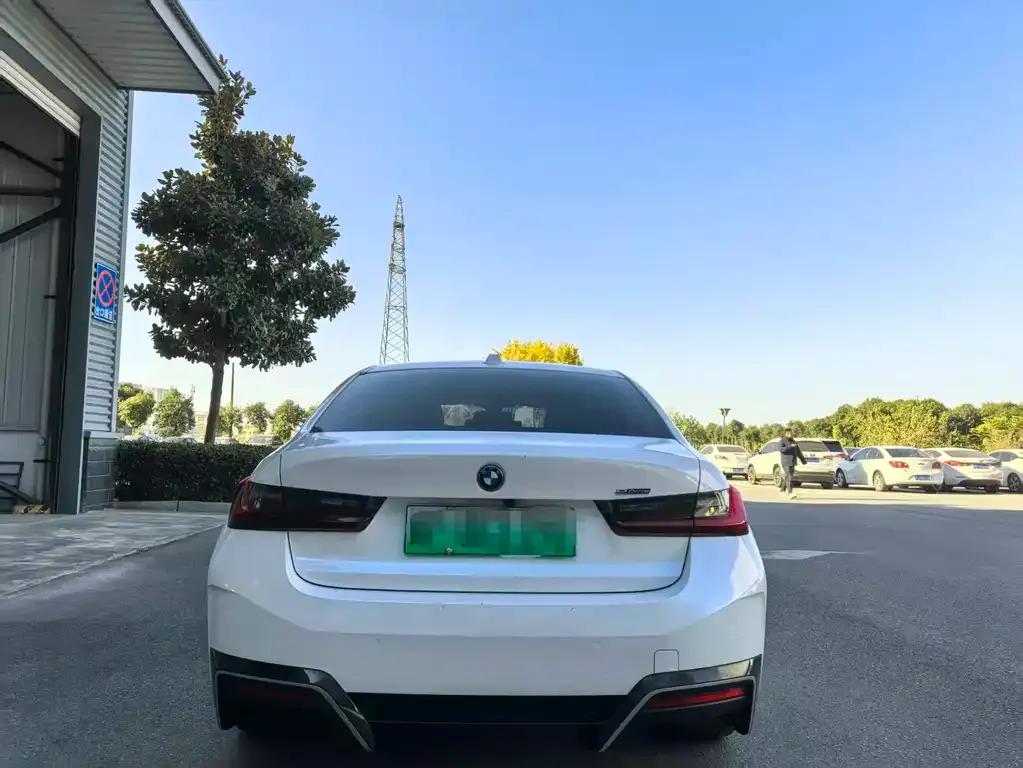 BMW i3 — фото 4