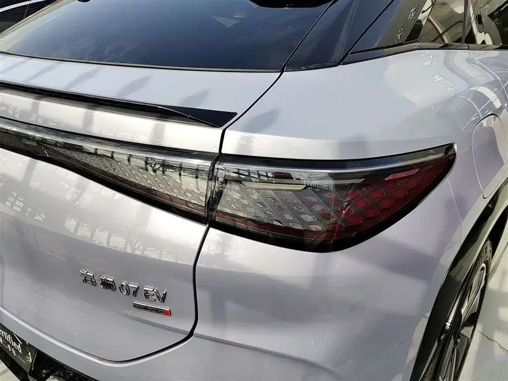 BYD Seal 07 EV — фото 8