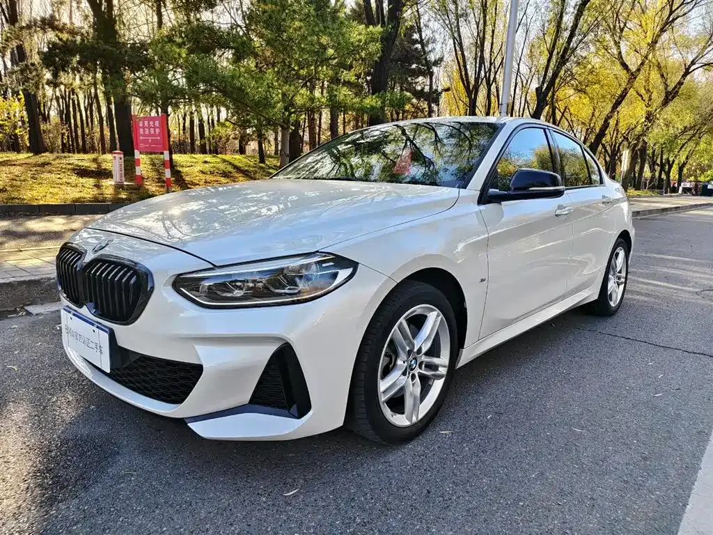 BMW 1 Series — фото 1