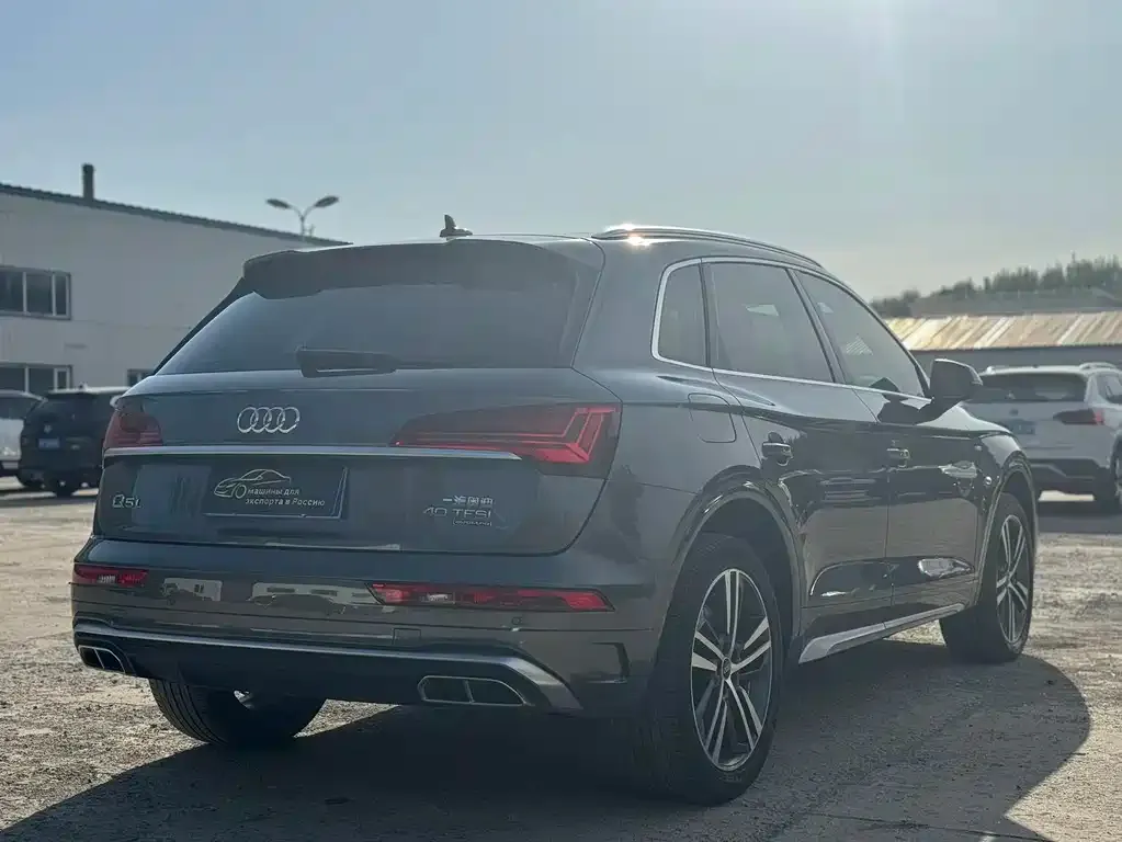 Audi Q5L — фото 4