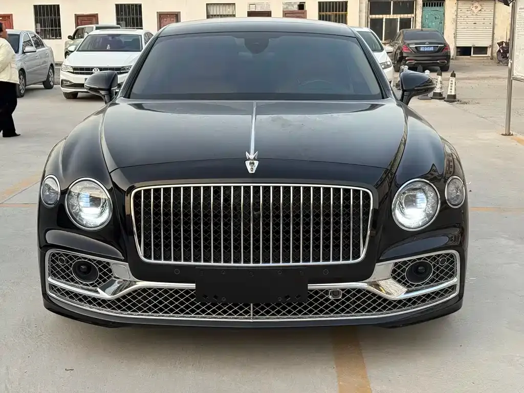 Bentley Flying Spur — фото 2