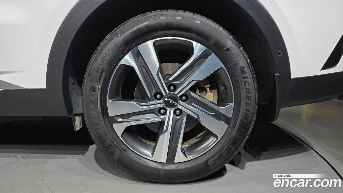 Kia Sorento — фото 5