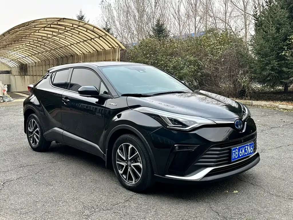 Toyota C-HR — фото 3