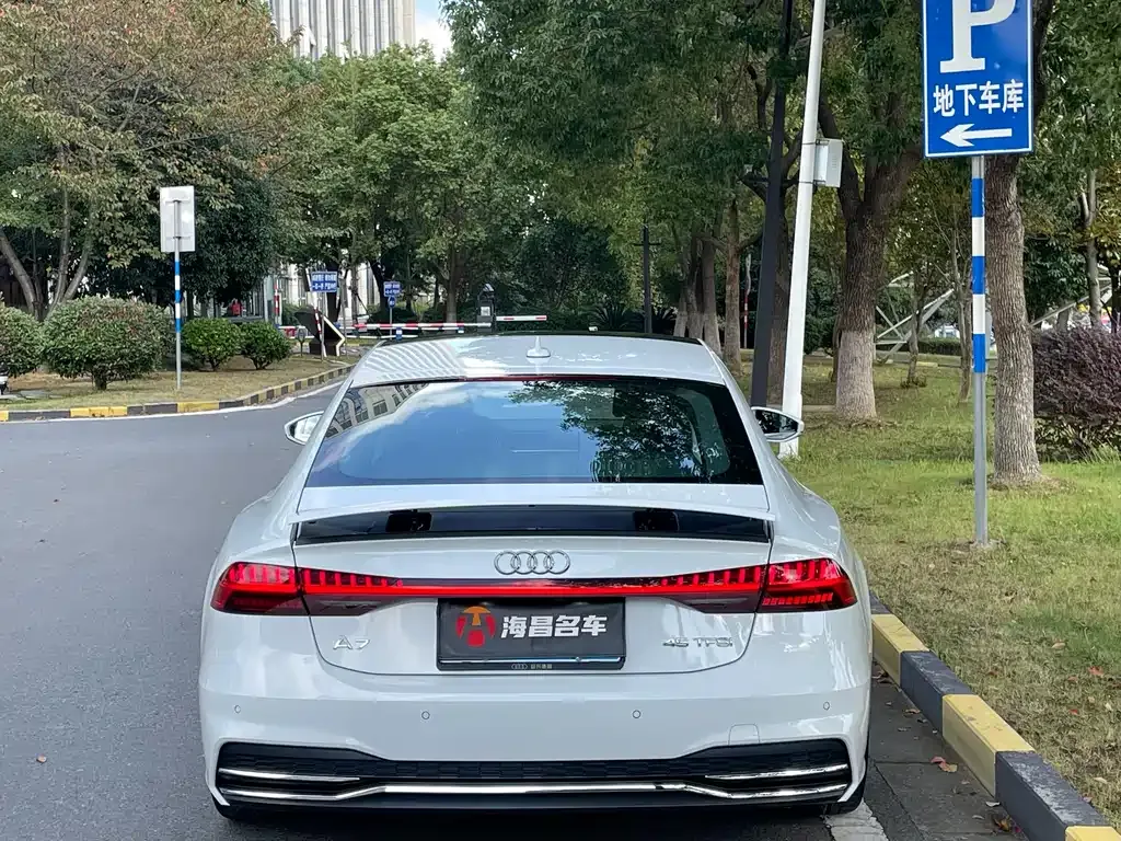 Audi A7 — фото 5