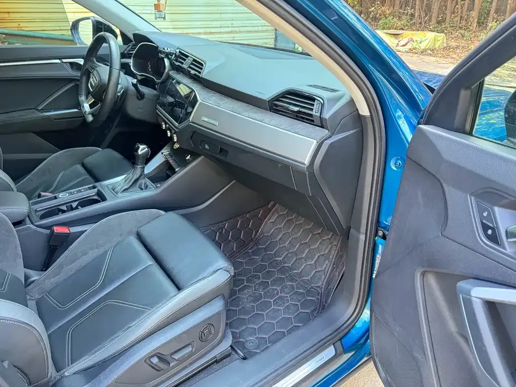 Audi Q3 Sportback — фото 6