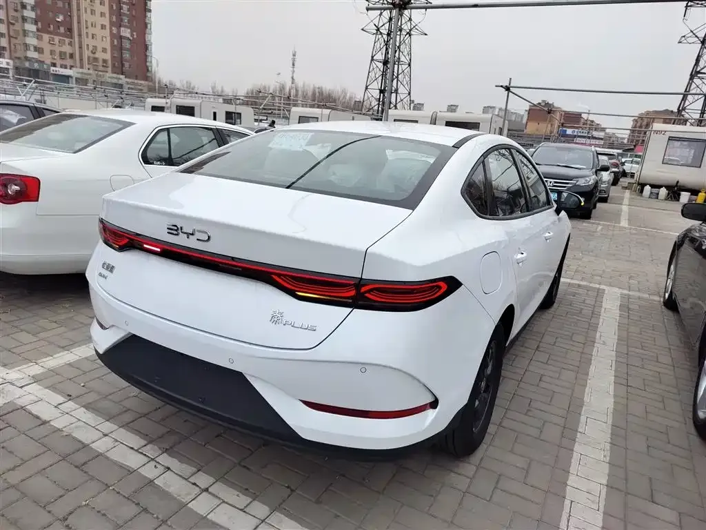 BYD Qin PLUS — фото 7