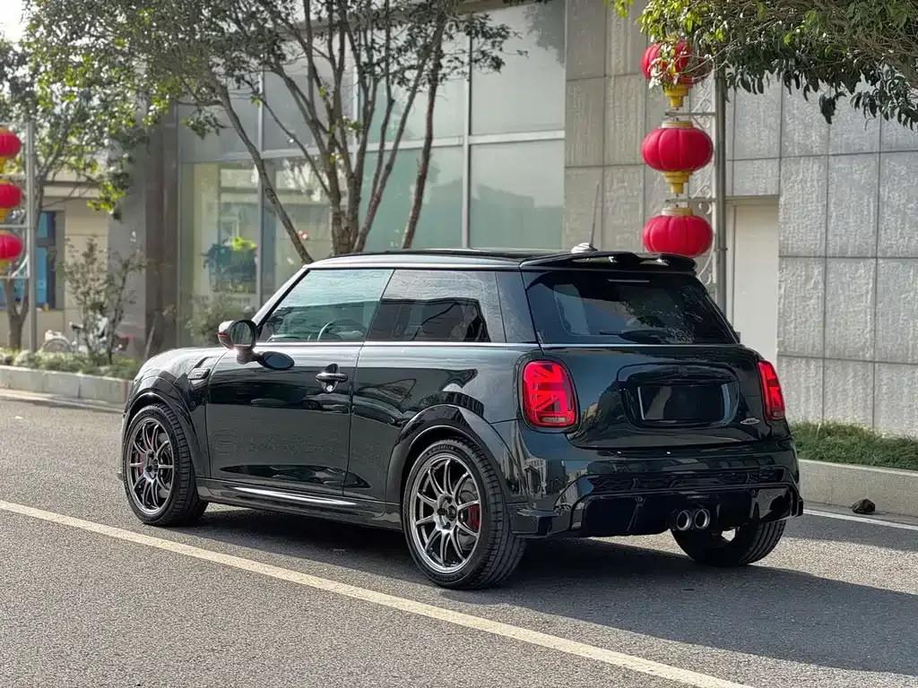 MINI JCW (John Cooper Works) — фото 3