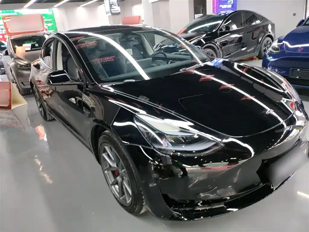 Tesla Model 3 — фото 4