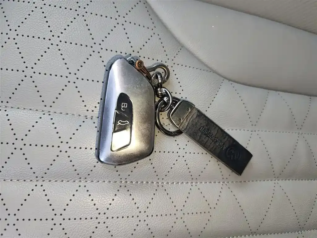 Volkswagen ID.6 X — фото 9
