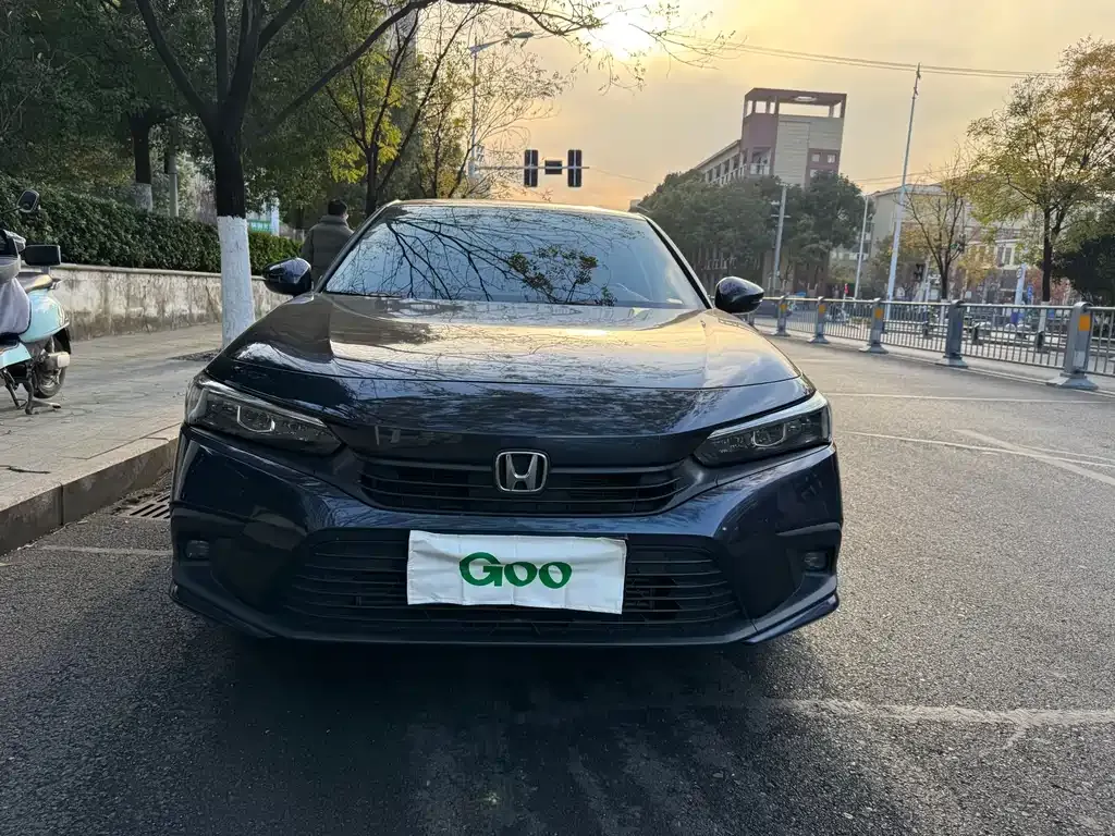 Honda Civic — фото 1