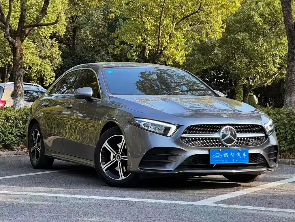 Mercedes-Benz A-Class — фото 9