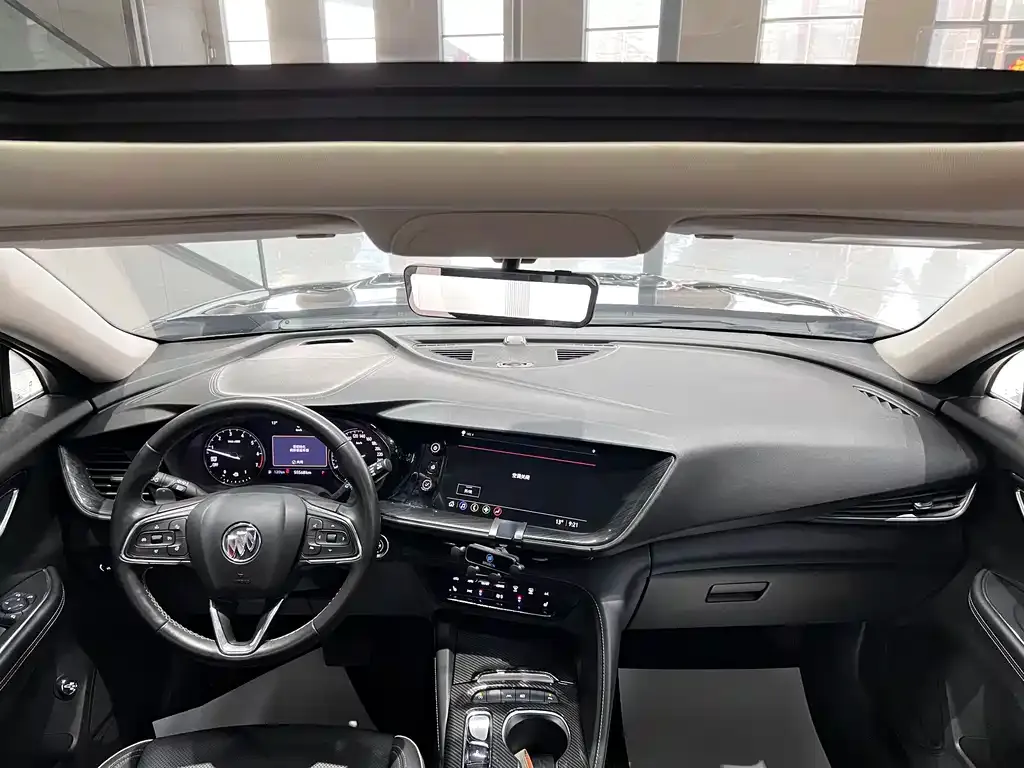 Buick Envision Plus — фото 10