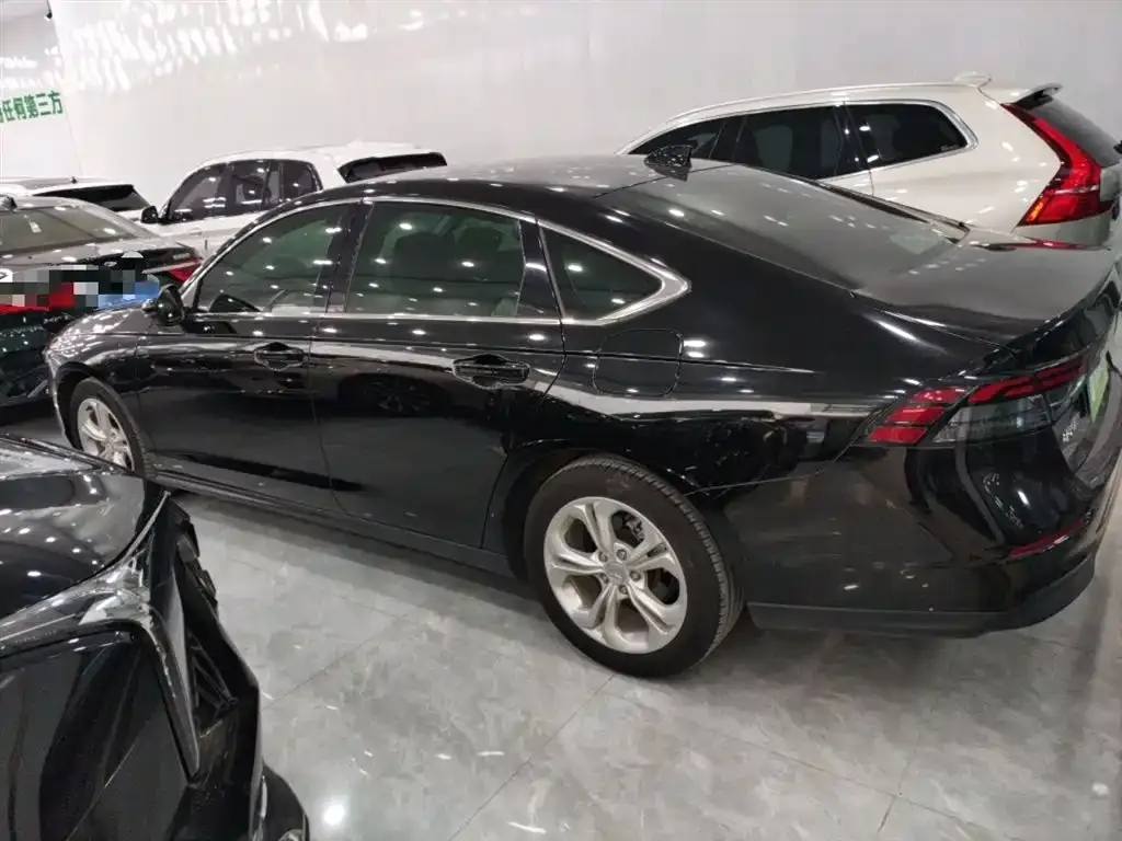 Honda Accord — фото 5