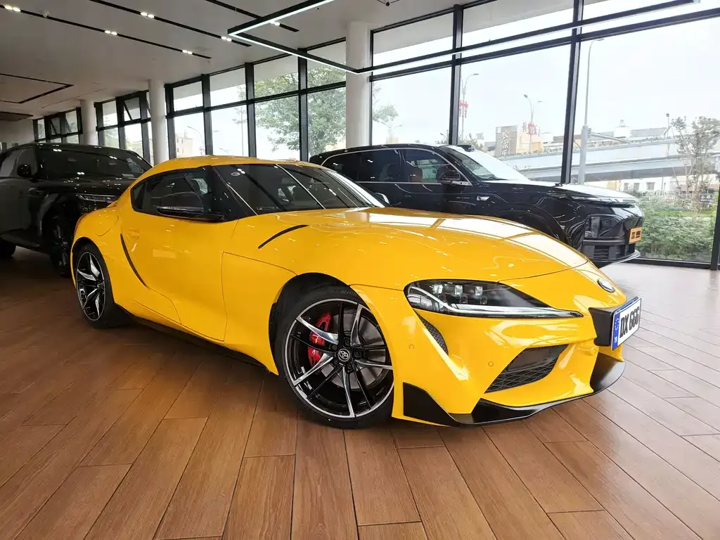 Toyota Supra — фото 1