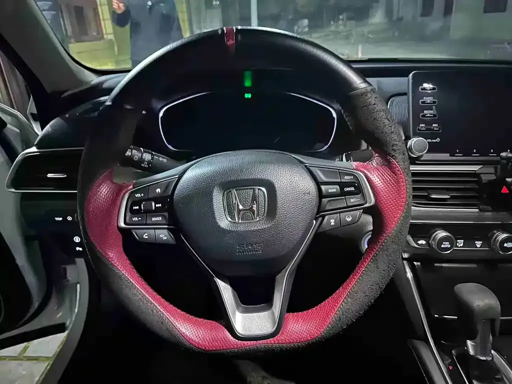 Honda Accord — фото 7