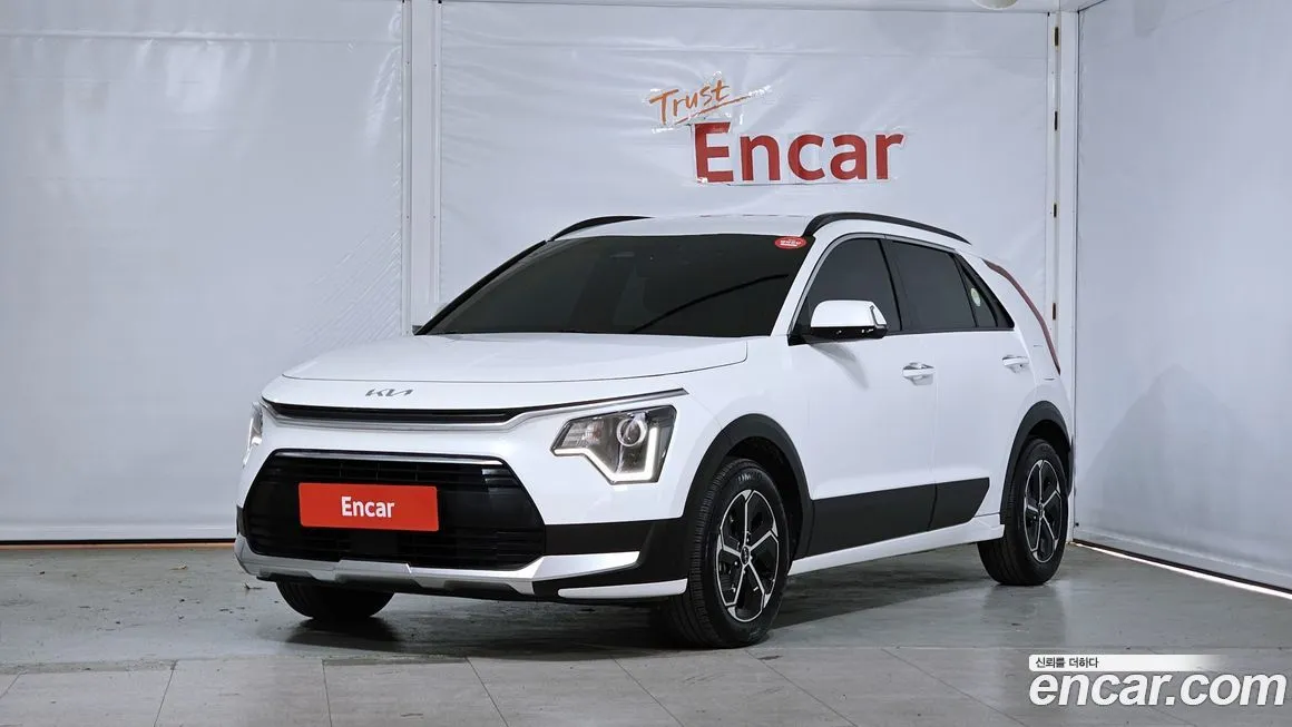 Kia Niro — фото 1