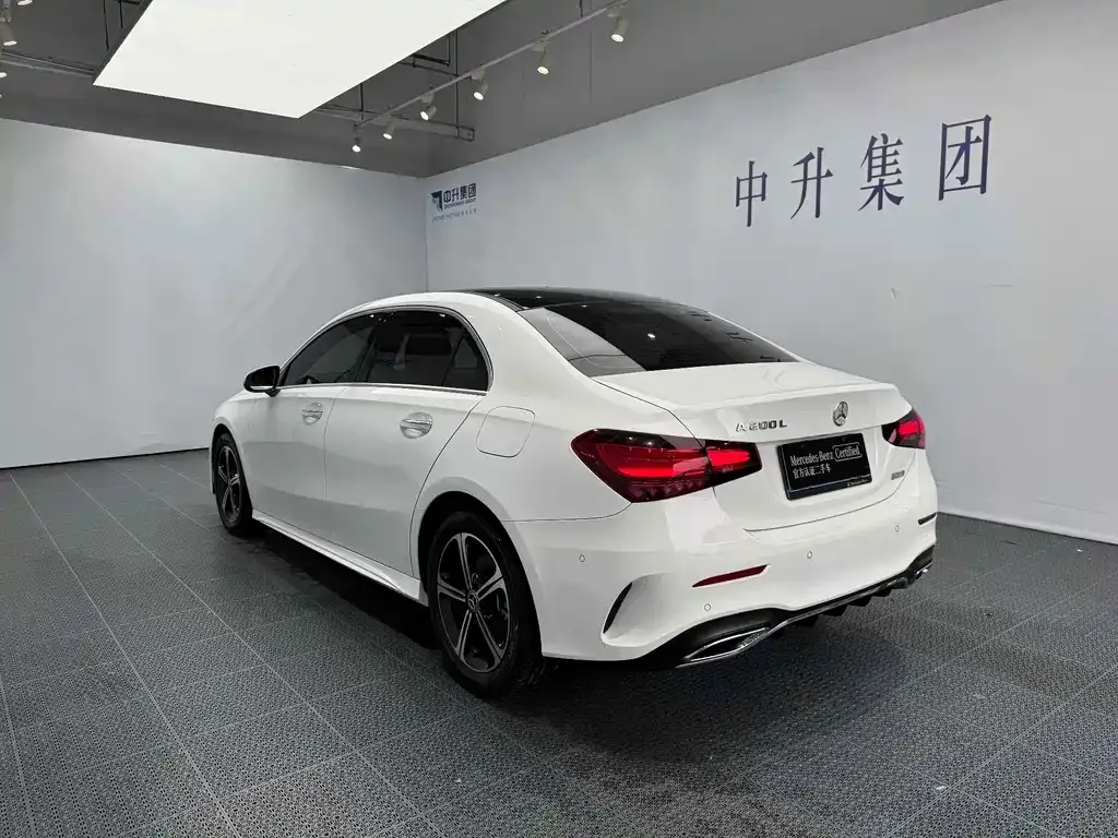 Mercedes-Benz A-Class — фото 1