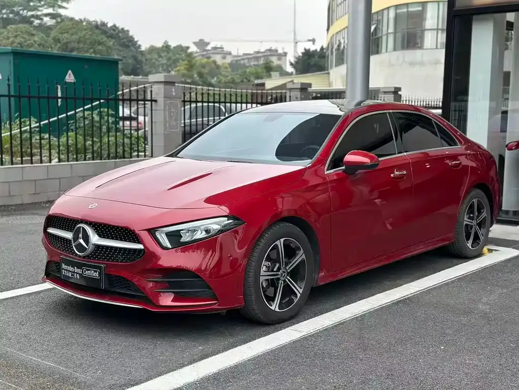 Mercedes-Benz A-Class — фото 1
