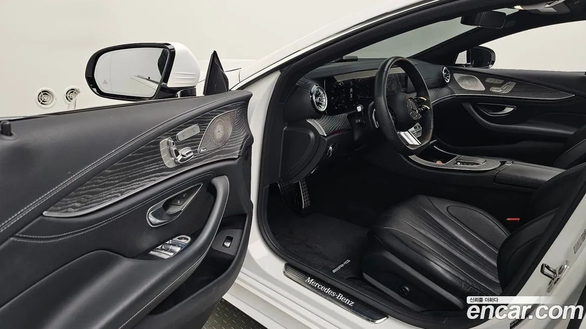 Mercedes-Benz CLS-Class — фото 10