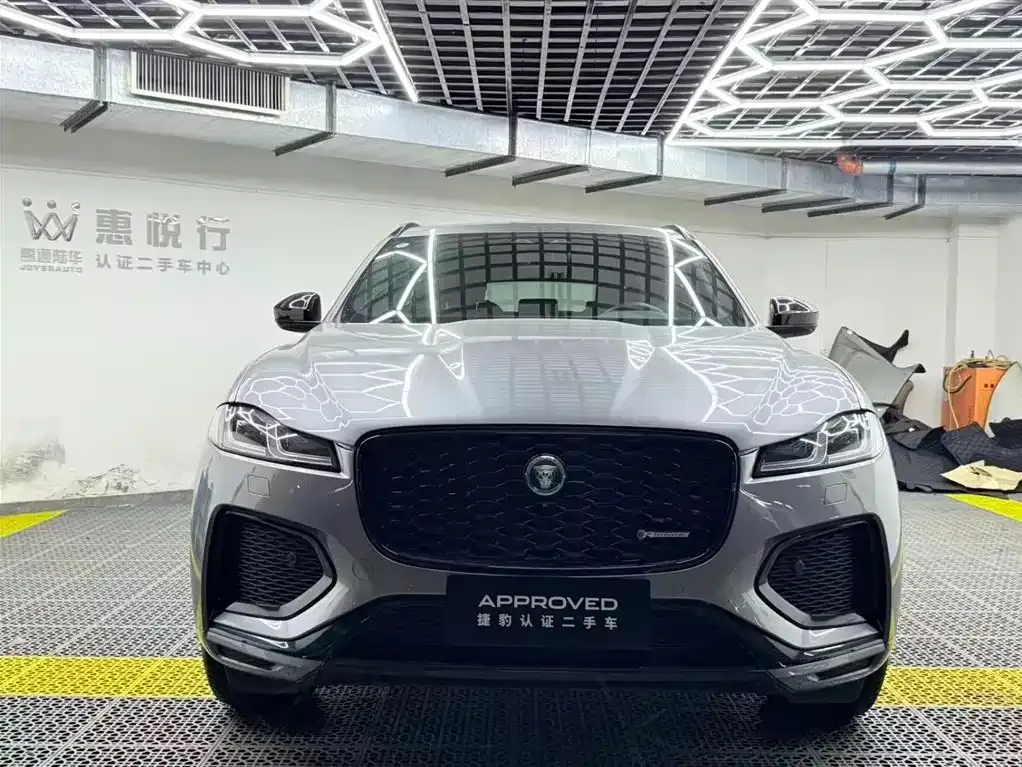 Jaguar F-PACE — фото 2