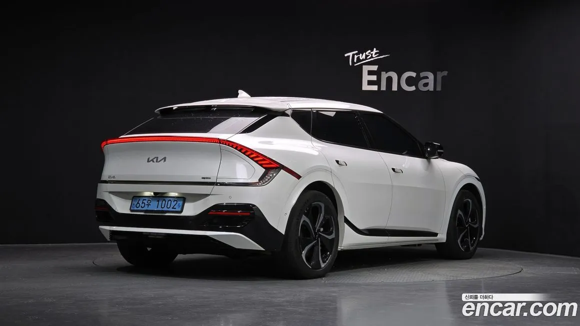 Kia EV6 — фото 2