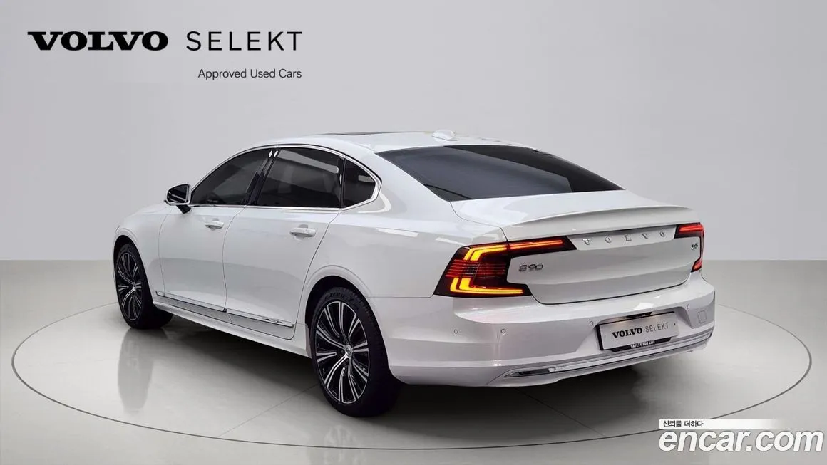 Volvo S90 — фото 4