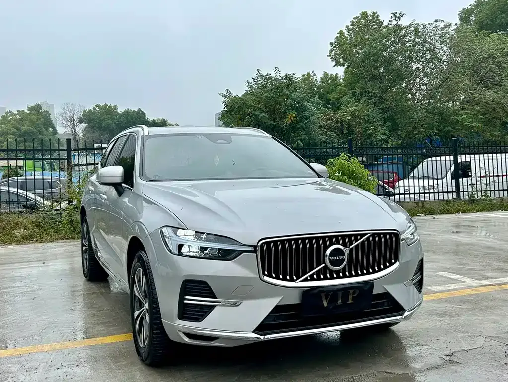 Volvo XC60 — фото 4