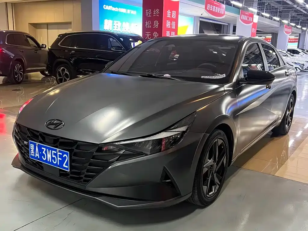 Hyundai Elantra — фото 2