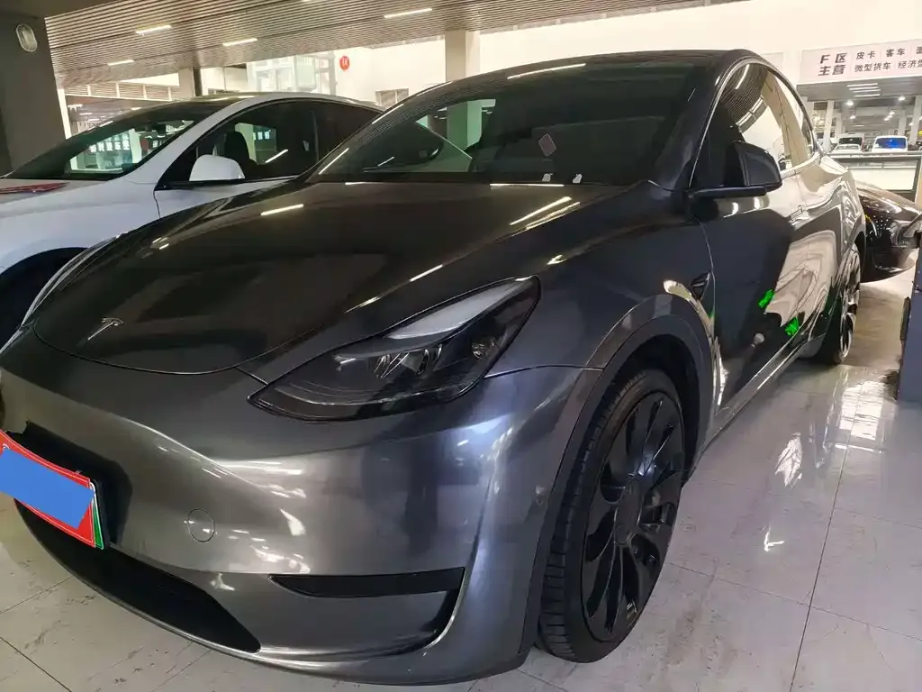 Tesla Model Y — фото 3