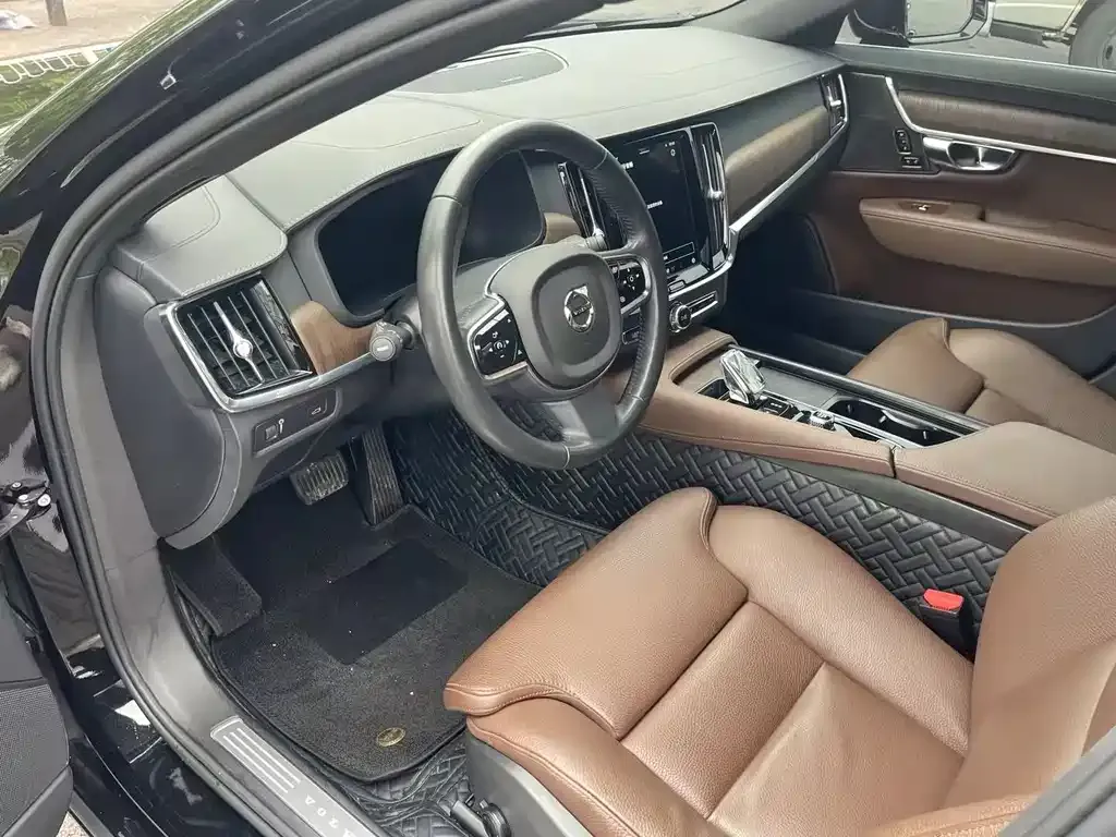 Volvo S90 — фото 4