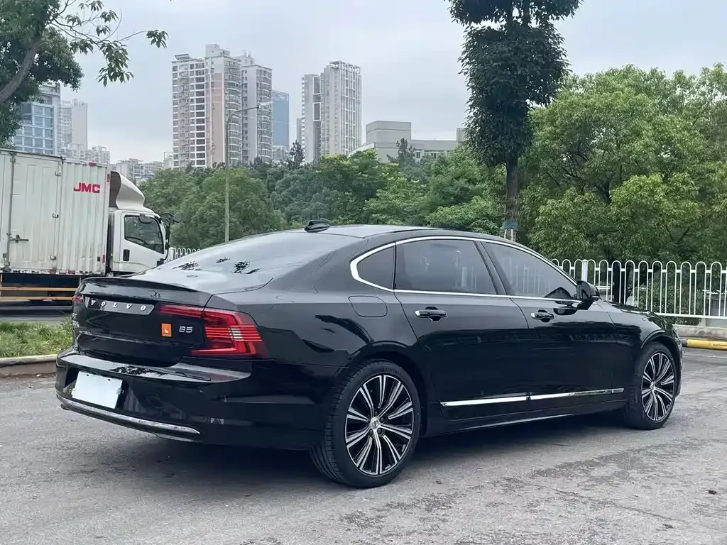 Volvo S90 — фото 8