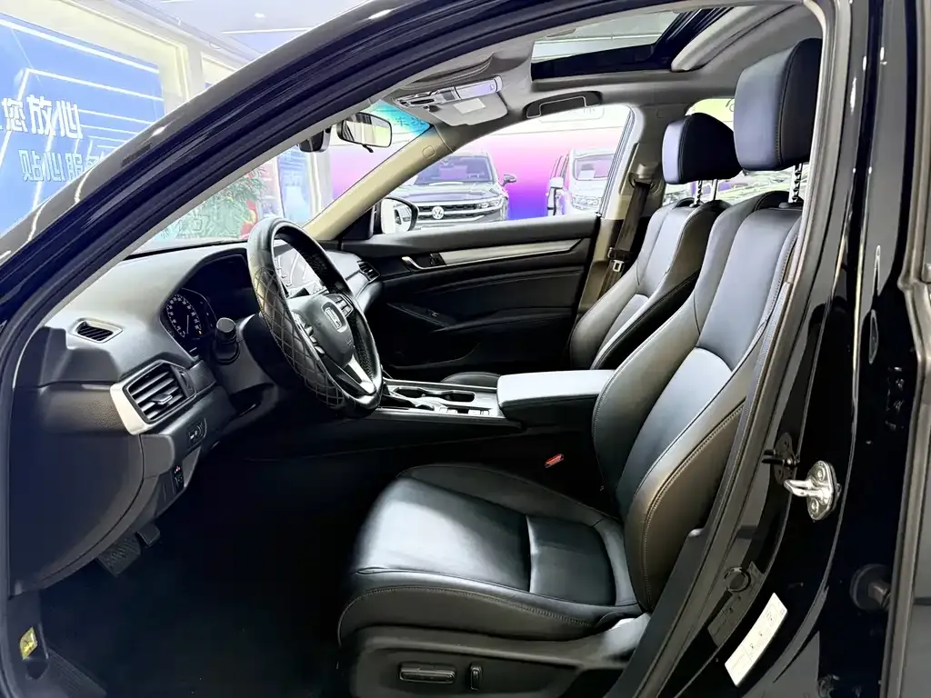 Honda Accord — фото 4