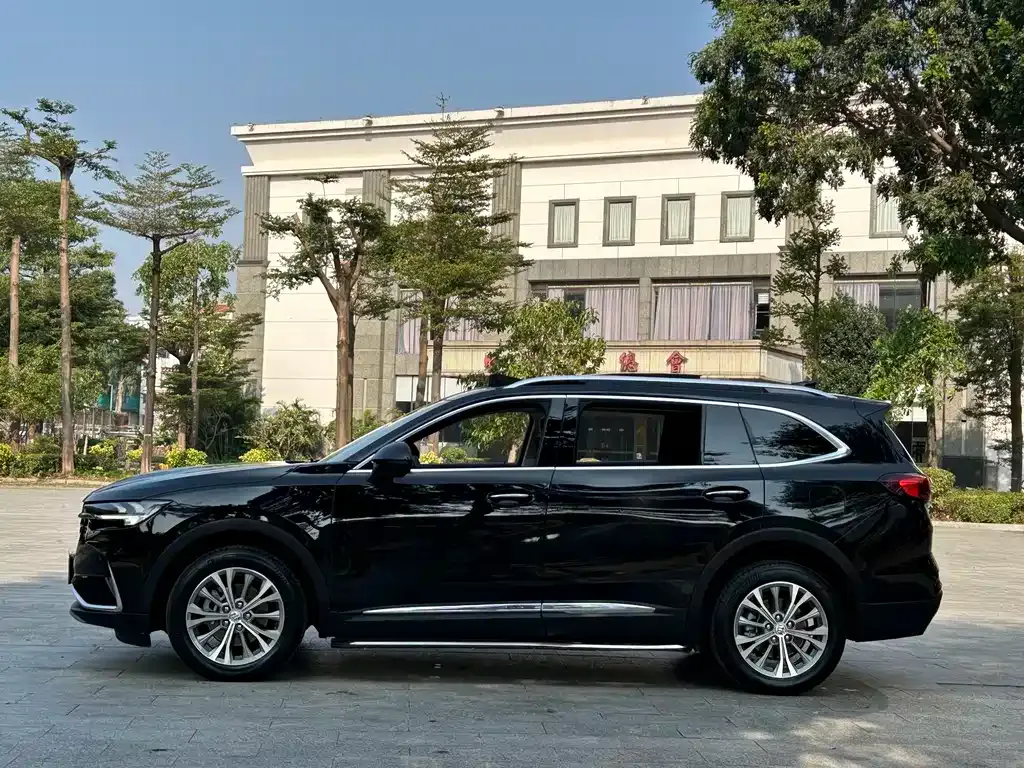 Buick Envision Plus — фото 4