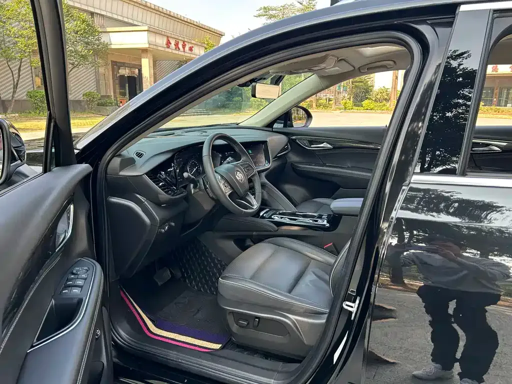 Buick Envision Plus — фото 5