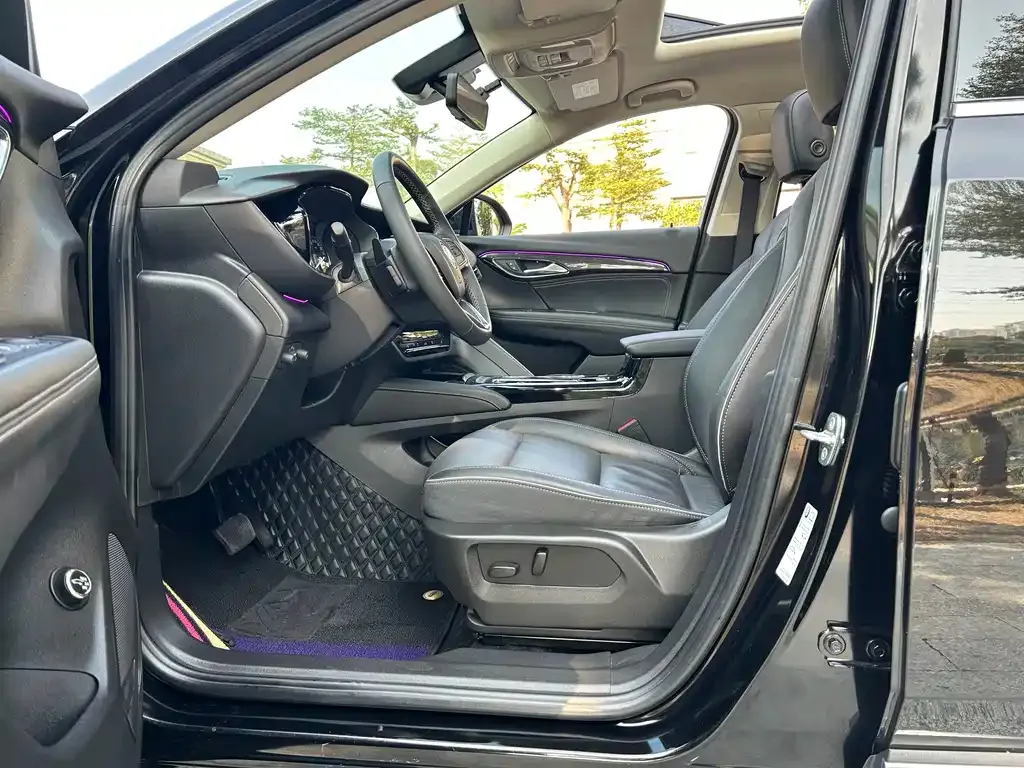 Buick Envision Plus — фото 6