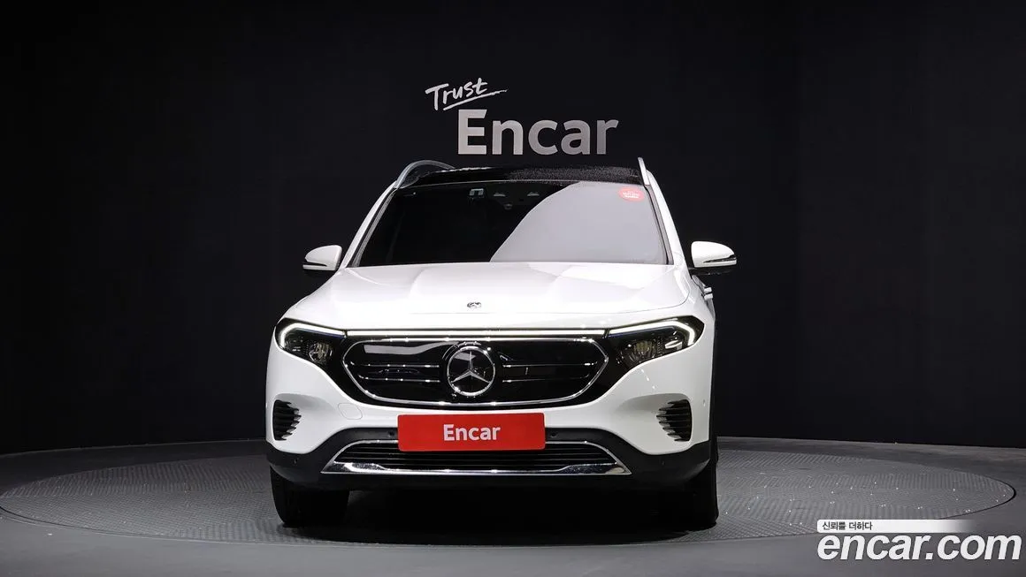 Mercedes-Benz EQB — фото 3