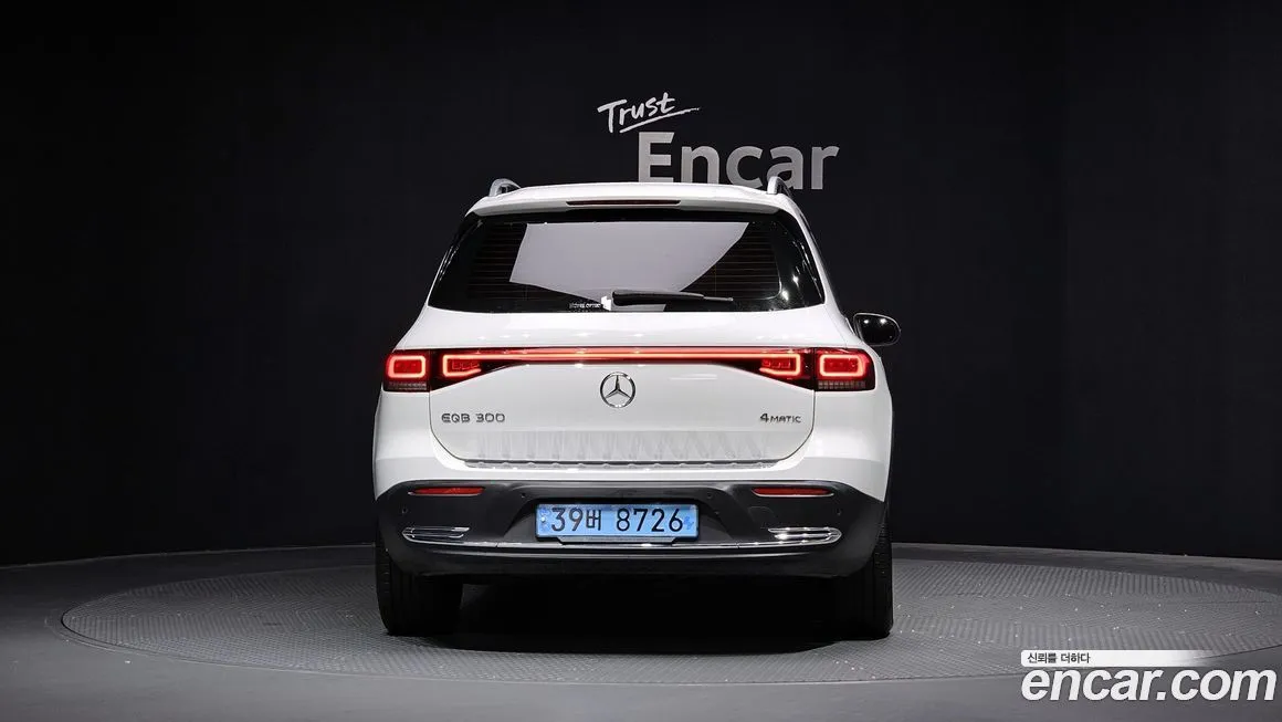Mercedes-Benz EQB — фото 4
