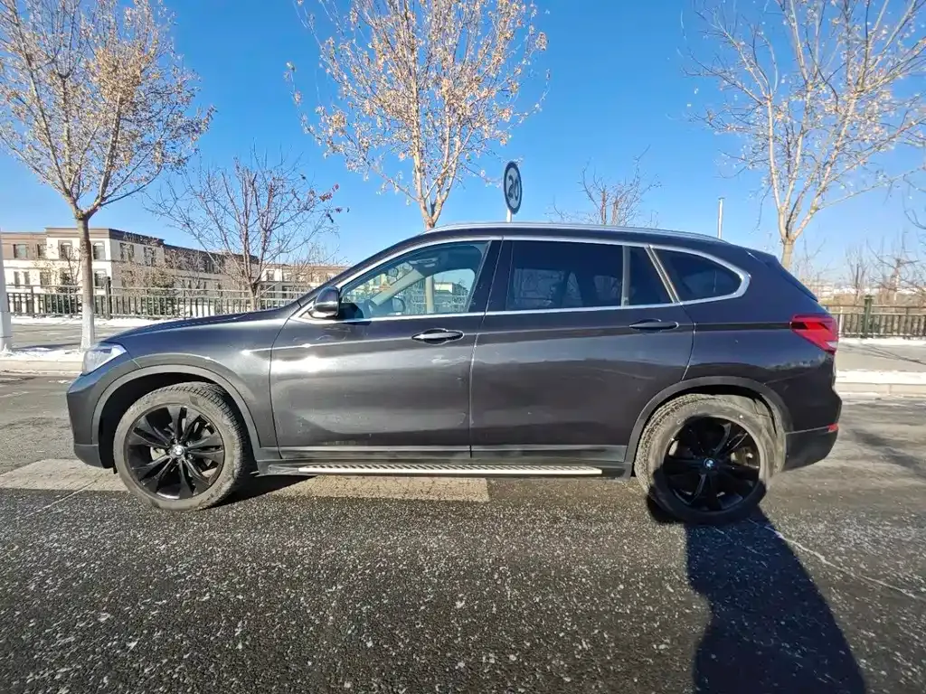 BMW X1 — фото 10