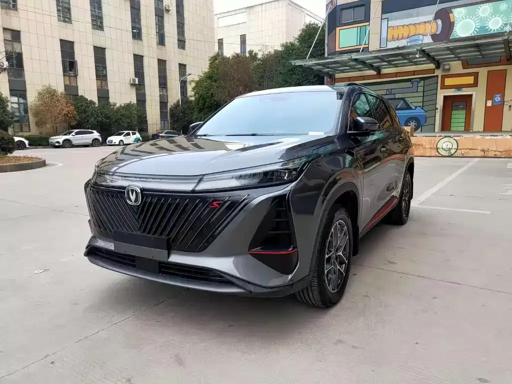 Changan CS75PLUS — фото 1