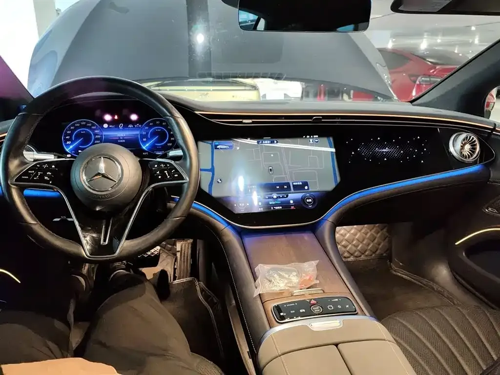 Mercedes-Benz EQS — фото 10