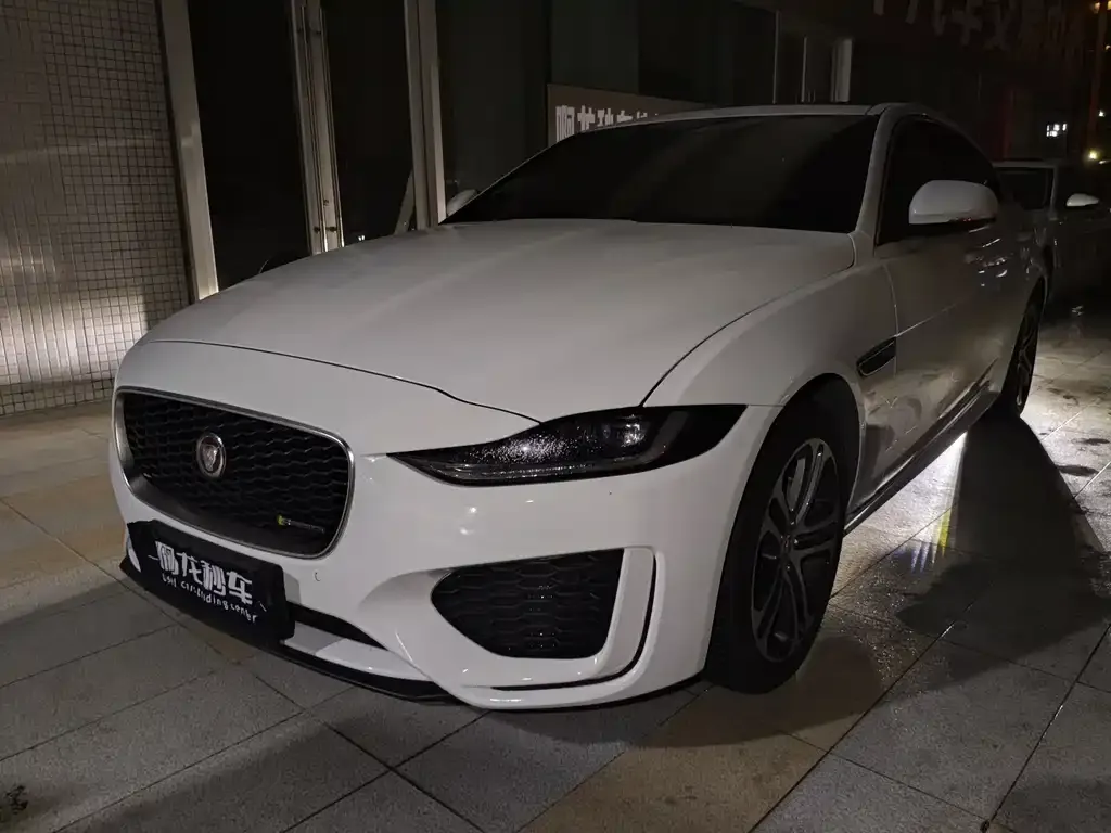 Jaguar XEL — фото 1