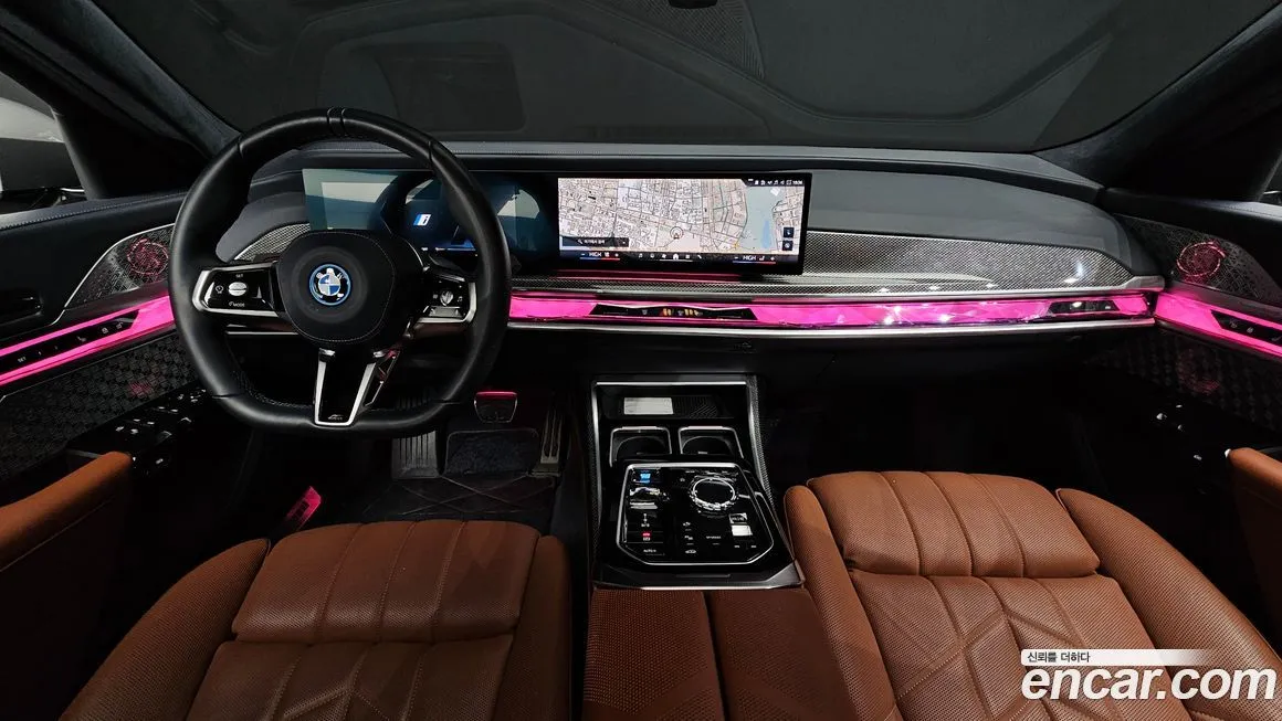 BMW i7 — фото 7