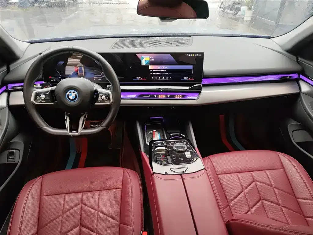 BMW i5 — фото 10