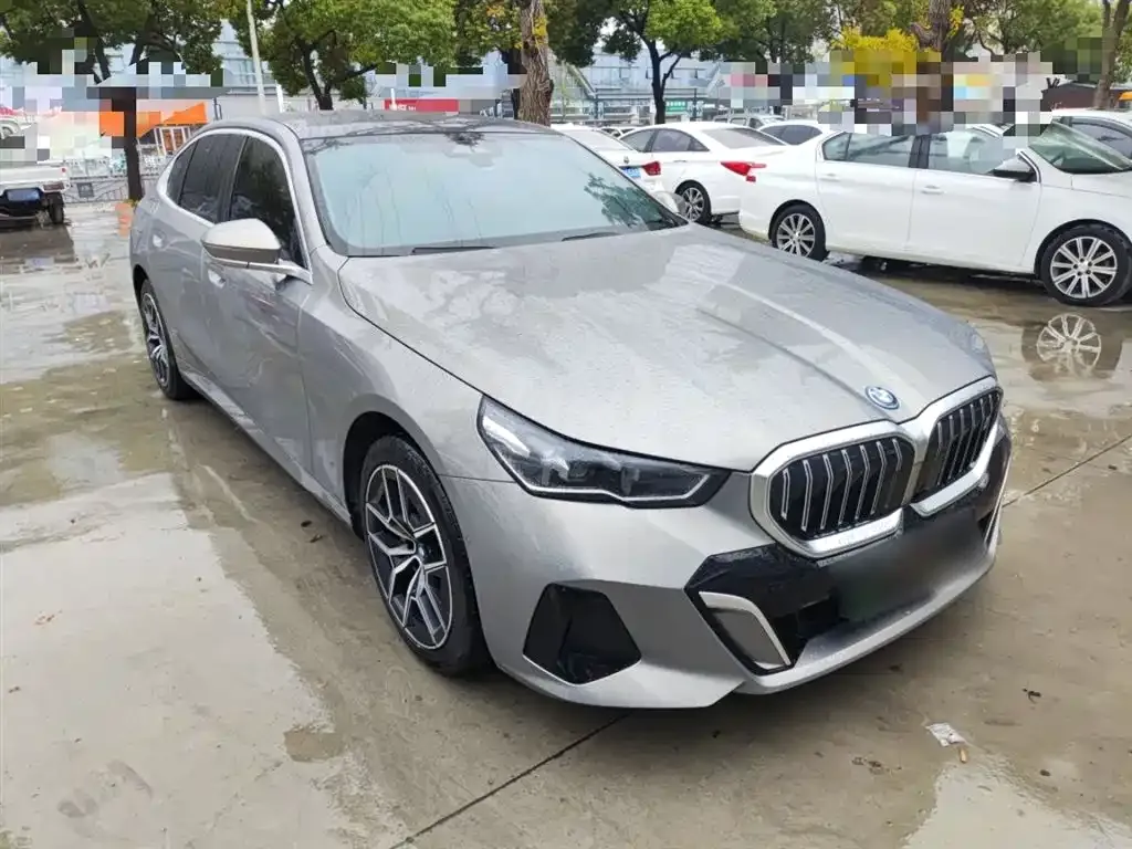 BMW i5 — фото 4