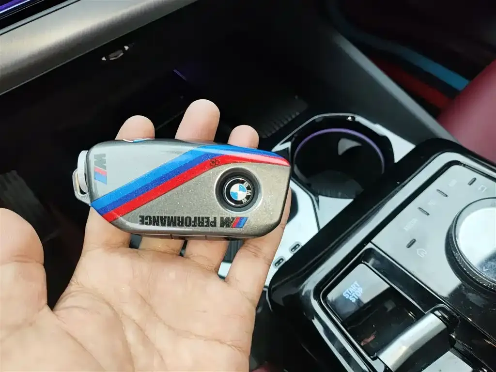 BMW i5 — фото 9