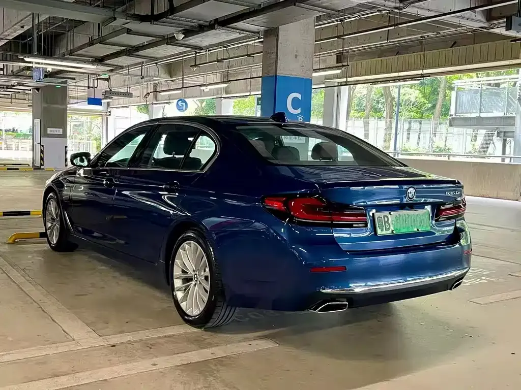 BMW 5 Series New Energy — фото 7