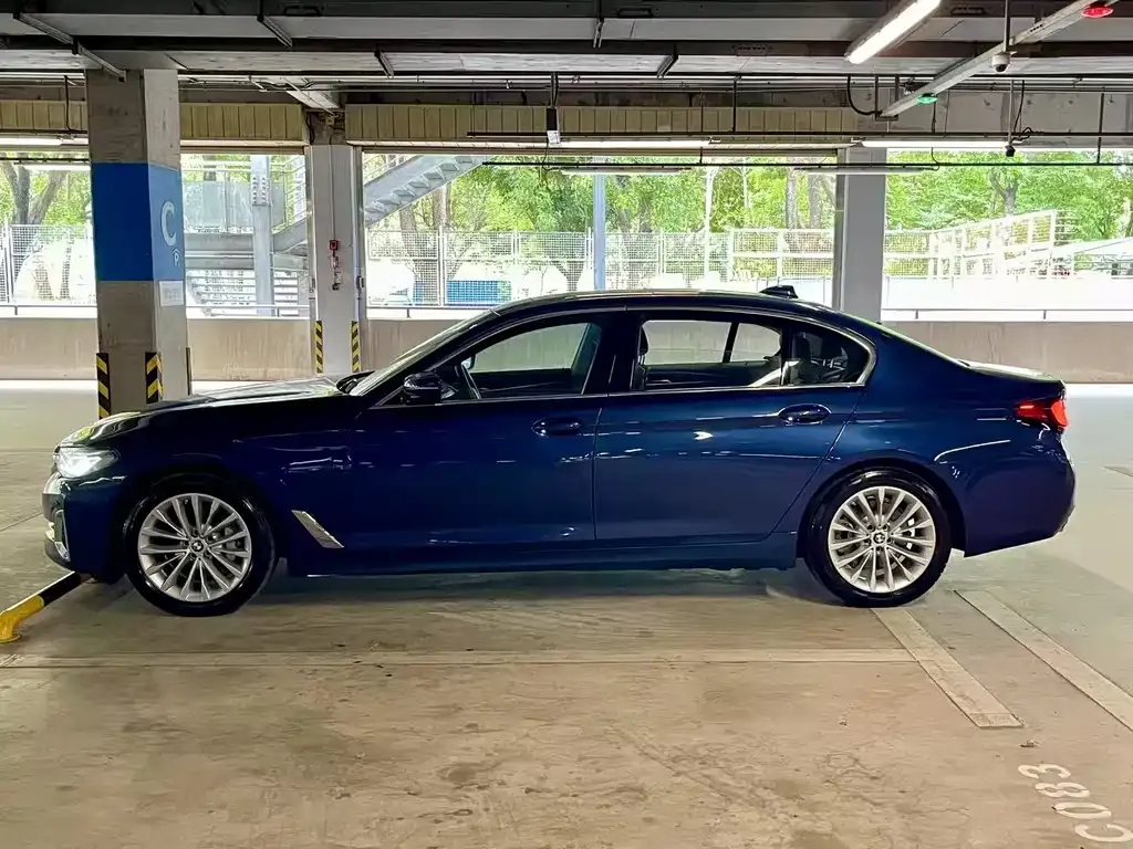 BMW 5 Series New Energy — фото 8